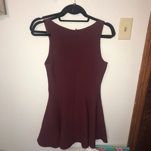 Maroon dress - Picture 2 of 3